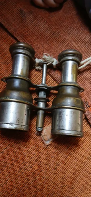 Prismáticos antiguos