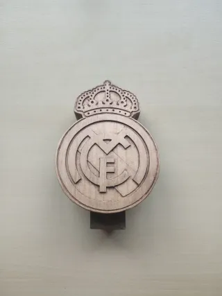 Escudo Real Madrid Madera Talla