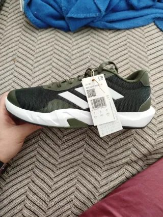 Zapatillas Adidas Amplimove Verdes y Blancas