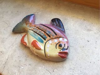 Pesce in ceramica dipinto a mano