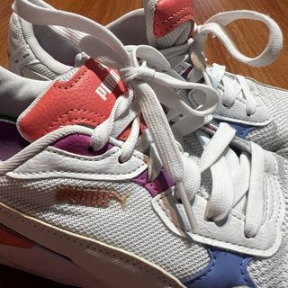 Zapatillas Puma Mujer Rosa y Blanco