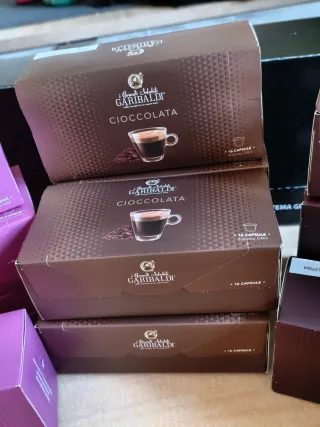 Cafetera Eclissi + cápsulas de café Garibaldi