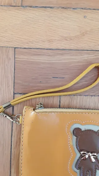 Cartera de mano osito amarilla