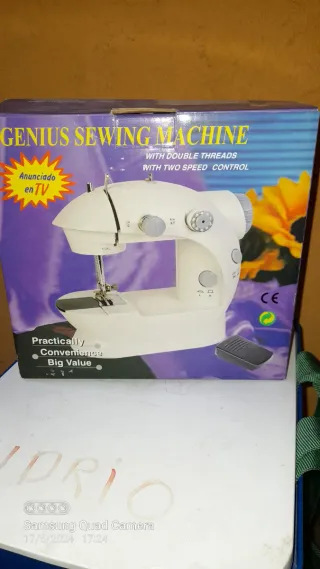 Máquina de coser Genius con 2 velocidades