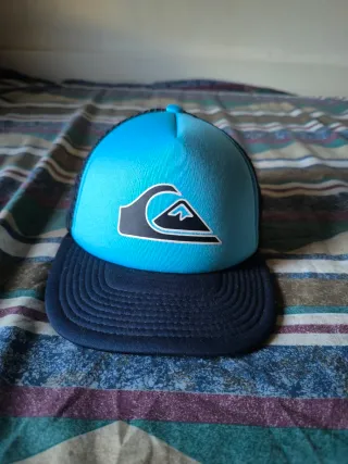 Gorra Quiksilver Azul y Negra