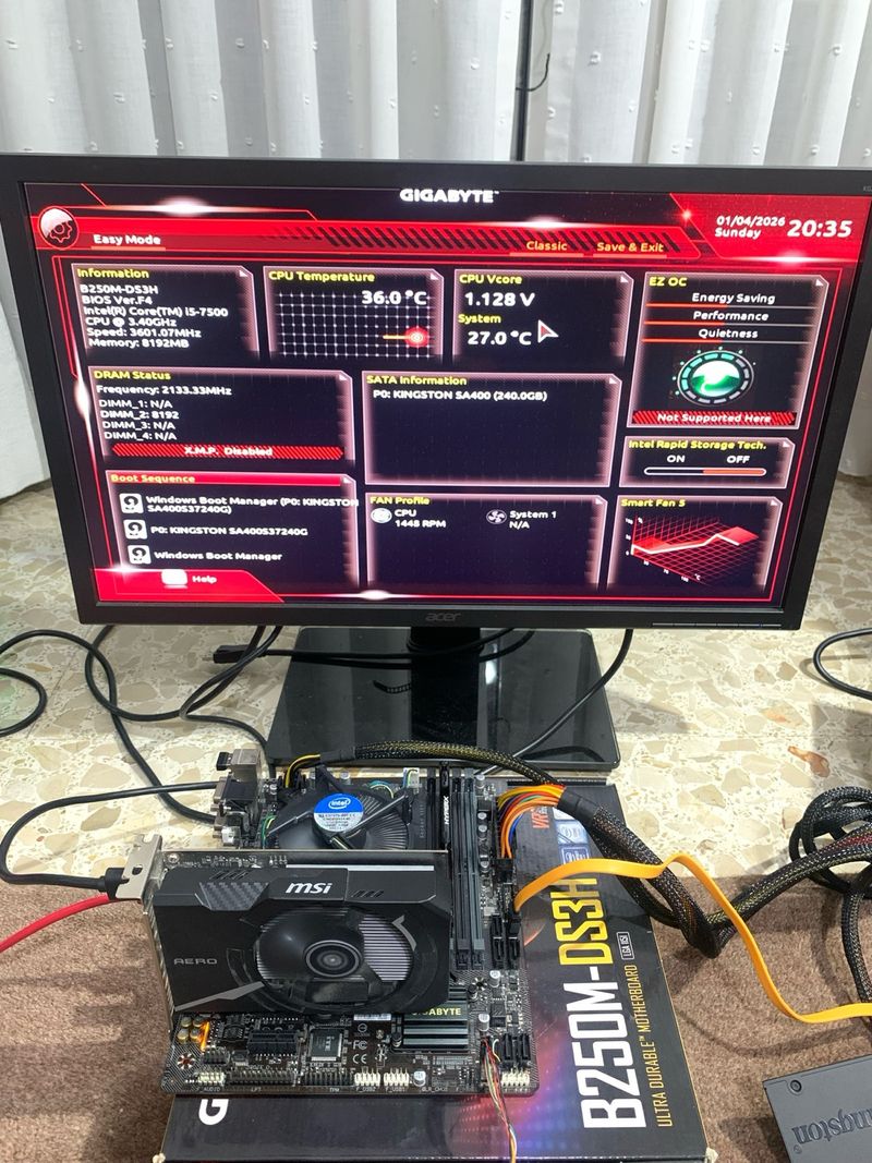 Placa Gigabyte B250M DS3H + Intel Core i5-7500
