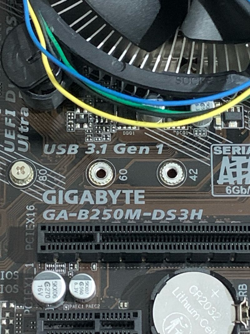 Placa Gigabyte B250M DS3H + Intel Core i5-7500 afbeelding 3