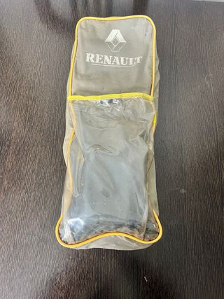 Maletín triángulos Renault y estuche de bombillas