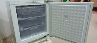 Congelador vertical Balay 3 cajones