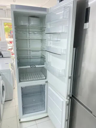 Nevera Electrolux Combi Blanca