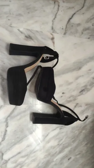 Zapatos de fiesta negros