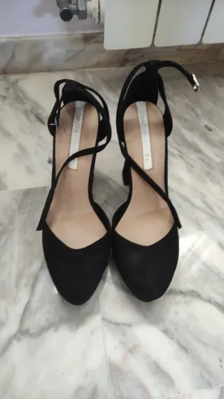 Zapatos de fiesta negros