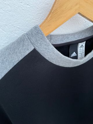 Top Adidas Negro Gris Manga Corta Neopreno Talla S