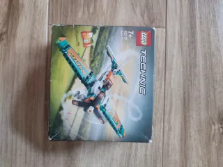 LEGO Technic Aereo da competizione 42117