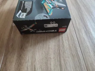 LEGO Technic Aereo da competizione 42117