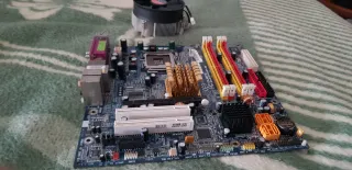 Placa base Gigabyte GA-8I945GMF-RH