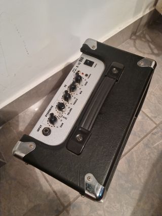 Amplificatore per chitarra elettrica ZAR E-10