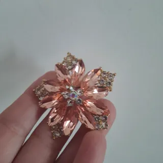 Spilla fiore strass bianchi e rosa