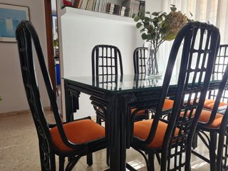 Mesa Comedor Madera y cristal Negra con 6 sillas