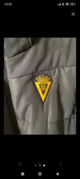 Chaquetón Cádiz CF Macron