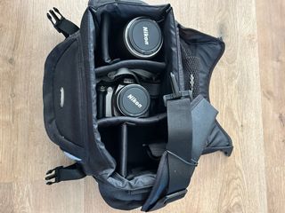 Cámara Nikon con 2 objetivos