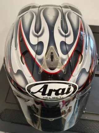 Casco Arai RX-7 Corsair
