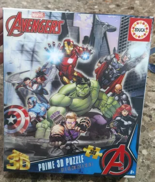 Puzzle 3D Avengers 300 piezas Educa