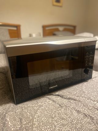 Microondas Samsung MC28A5137CK/E1 Negro y plata.