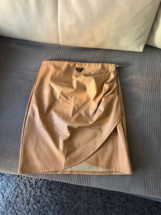 Falda Prada cuero marrón talla S