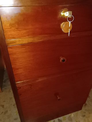 Mesa de despacho madera estilo antiguo