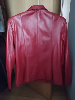 Chaqueta de piel ovina roja Talla 36