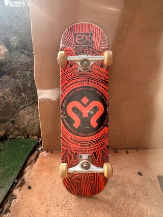 Skate Imagine Skateboards rojo