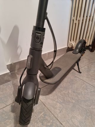 Monopattino Elettrico Mi Essential