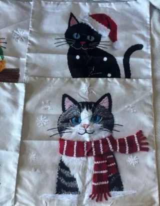 Set 4 Cojines Gatos preciosos Navideños