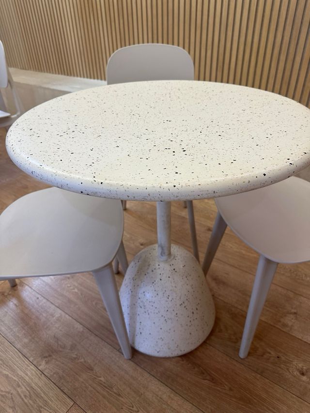 Mesa redonda Terrazo Kave Home 70 cm Bar Cafe