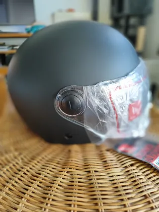 Casco de moto MT HELMETS