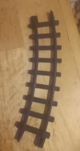 Tren de juguete con vagones