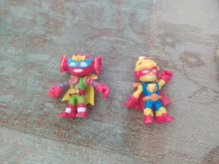 Lote Figuras y coches Superthings