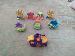 Lote Figuras y coches Superthings