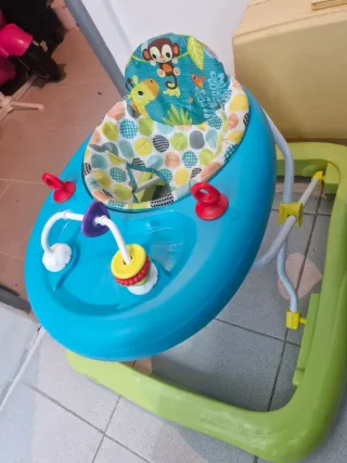 Tacataca bebé. Muy bien cuidado y limpio.