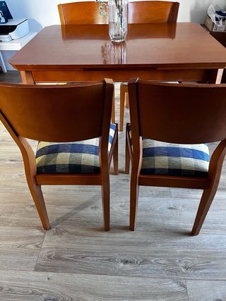 Mesa comedor haya extensible + 4 sillas