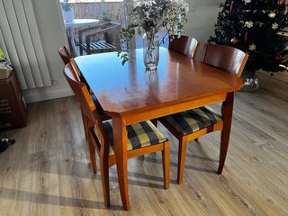 Mesa comedor haya extensible + 4 sillas