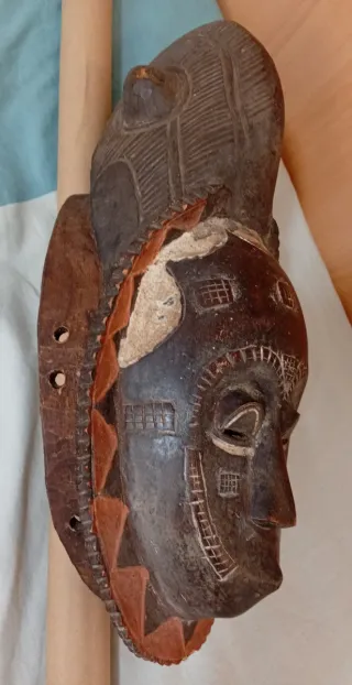 Máscara Africana Baulé madera tallada