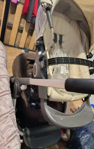 Carro gemelar Stokke con 2 sillas