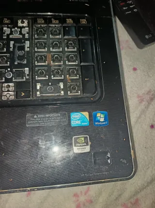 Varios portátiles para piezas