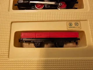 Tren JYESA H0 a pilas antiguo