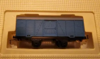 Tren JYESA H0 a pilas antiguo