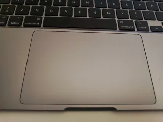 Despiece MacBook Pro 13 A2338 M1