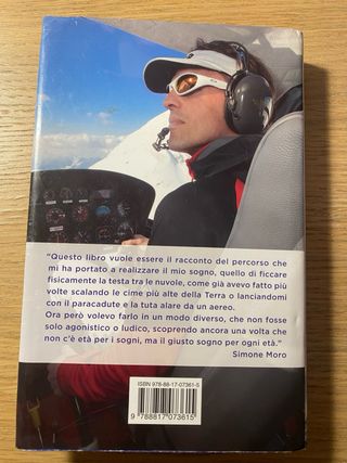 In ginocchio sulle ali simone moro