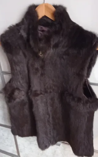 Chaleco piel conejo marrón